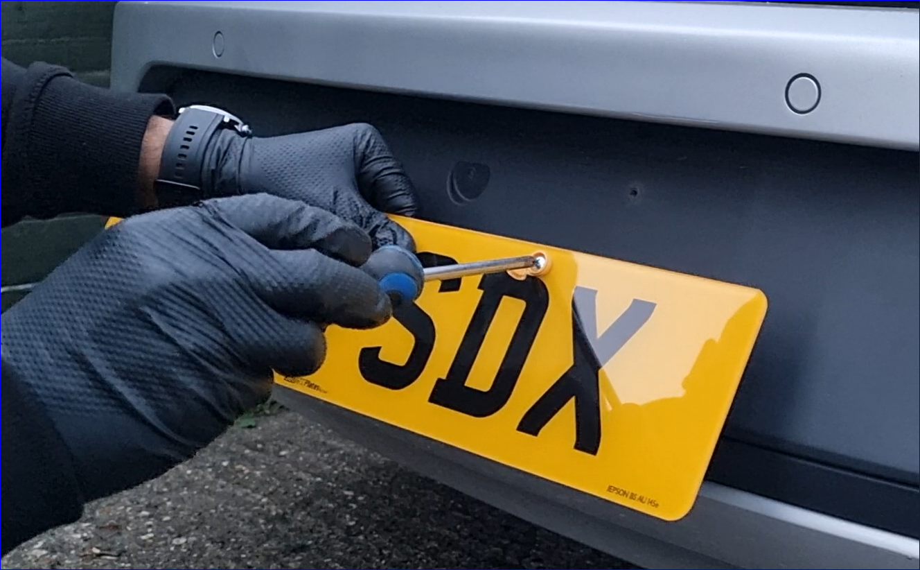 NUMBER PLATE FITTING SERVICE - Image 3
